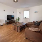 Wohlfuehloase - Moderne Mit Grossem Eingezaeuntem Garten In Alleinlage An Feld & Wald, Pur Trifft Auf Komfort, Wellness Und Gute Erholung Daire