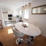 Daire Wohlfuehloase - Moderne Mit Grossem Eingezaeuntem Garten In Alleinlage An Feld & Wald, Pur Trifft Auf Komfort, Wellness Und Gute Erholung *