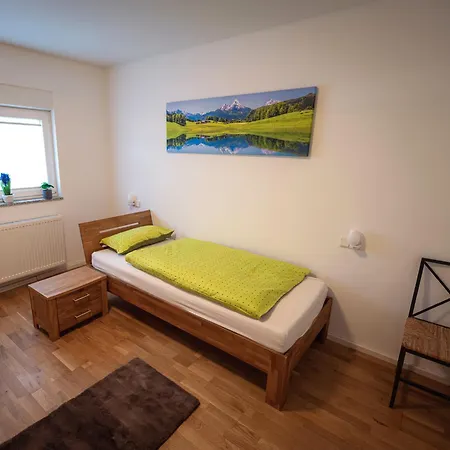 Wohlfuehloase - Moderne Mit Grossem Eingezaeuntem Garten In Alleinlage An Feld & Wald, Pur Trifft Auf Komfort, Wellness Und Gute Erholung Apartment *