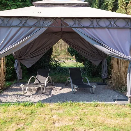 Lejlighed Wohlfuehloase - Moderne Mit Grossem Eingezaeuntem Garten In Alleinlage An Feld & Wald, Pur Trifft Auf Komfort, Wellness Und Gute Erholung Alpen