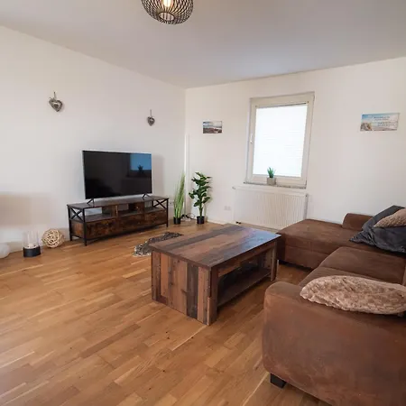 Apartment Wohlfuehloase - Moderne Mit Grossem Eingezaeuntem Garten In Alleinlage An Feld & Wald, Pur Trifft Auf Komfort, Wellness Und Gute Erholung Alpen