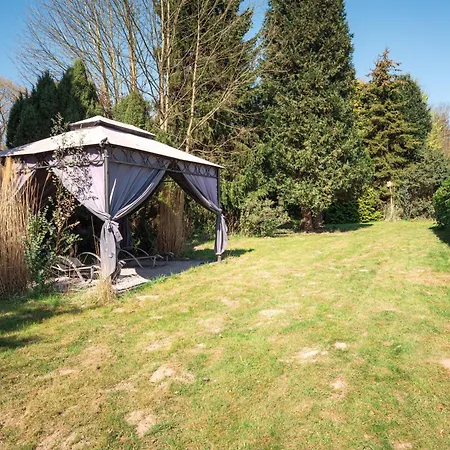 Wohlfühloase - Moderne Mit Großem Eingezäuntem Garten In Alleinlage An Feld&wald, Pur Trifft Auf Komfort, Wellness Und Gute Erholung * Alpen