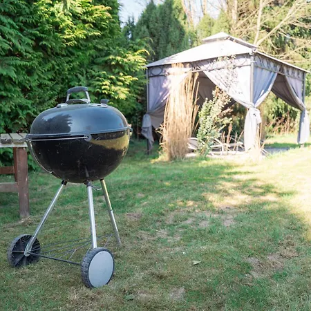 Wohlfuehloase - Moderne Mit Grossem Eingezaeuntem Garten In Alleinlage An Feld & Wald, Pur Trifft Auf Komfort, Wellness Und Gute Erholung * Alpen
