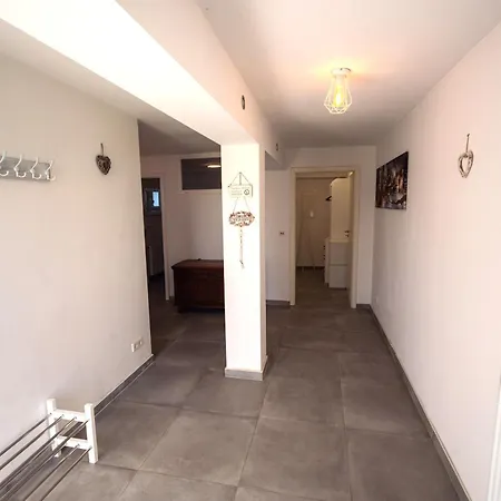 Wohlfuehloase - Moderne Mit Grossem Eingezaeuntem Garten In Alleinlage An Feld & Wald, Pur Trifft Auf Komfort, Wellness Und Gute Erholung Apartment