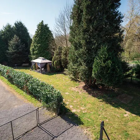 Wohlfuehloase - Moderne Mit Grossem Eingezaeuntem Garten In Alleinlage An Feld & Wald, Pur Trifft Auf Komfort, Wellness Und Gute Erholung *