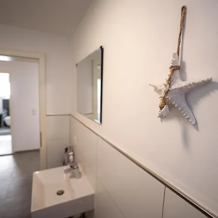 Wohlfuehloase - Moderne Mit Grossem Eingezaeuntem Garten In Alleinlage An Feld & Wald, Pur Trifft Auf Komfort, Wellness Und Gute Erholung