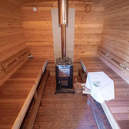 דירה Wohlfuehloase - Moderne Mit Grossem Eingezaeuntem Garten In Alleinlage An Feld & Wald, Pur Trifft Auf Komfort, Wellness Und Gute Erholung