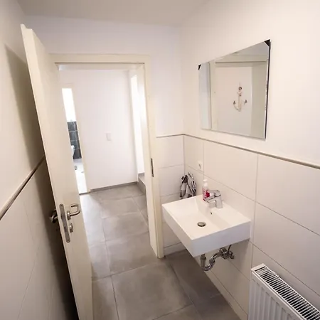 Wohlfuehloase - Moderne Mit Grossem Eingezaeuntem Garten In Alleinlage An Feld & Wald, Pur Trifft Auf Komfort, Wellness Und Gute Erholung Apartment Alpen