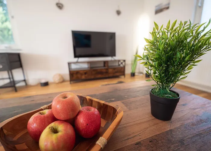 Wohlfühloase - Moderne Mit Großem Eingezäuntem Garten In Alleinlage An Feld&wald, Pur Trifft Auf Komfort, Wellness Und Gute Erholung Alpen