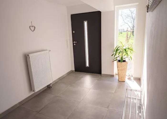 Wohlfuehloase - Moderne Mit Grossem Eingezaeuntem Garten In Alleinlage An Feld & Wald, Pur Trifft Auf Komfort, Wellness Und Gute Erholung Apartament *