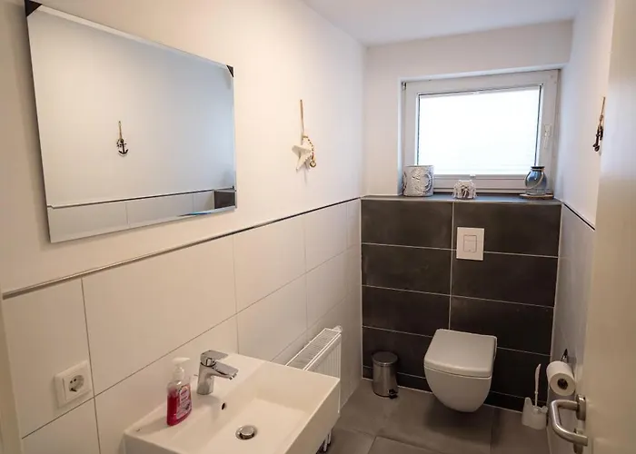 Apartament Wohlfuehloase - Moderne Mit Grossem Eingezaeuntem Garten In Alleinlage An Feld & Wald, Pur Trifft Auf Komfort, Wellness Und Gute Erholung Alpen