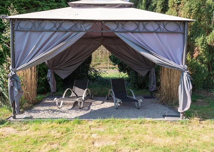 Apartment Wohlfühloase - Moderne Mit Großem Eingezäuntem Garten In Alleinlage An Feld&wald, Pur Trifft Auf Komfort, Wellness Und Gute Erholung Alpen