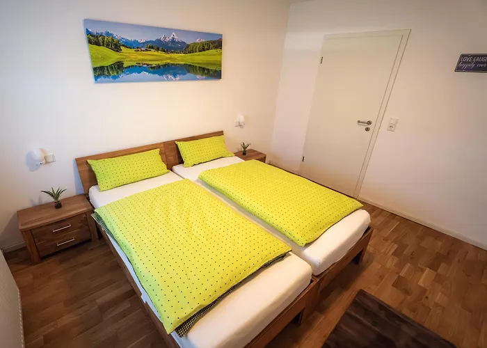 Wohlfühloase - Moderne Mit Großem Eingezäuntem Garten In Alleinlage An Feld&wald, Pur Trifft Auf Komfort, Wellness Und Gute Erholung * Alpen