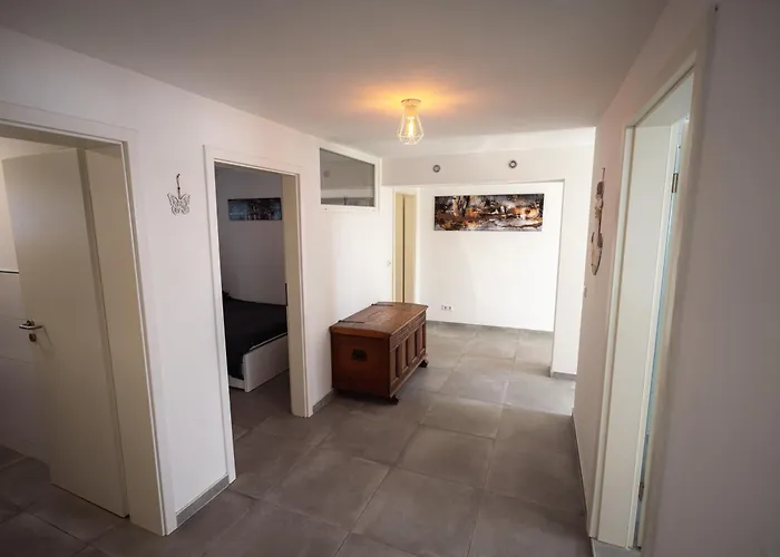 Wohlfuehloase - Moderne Mit Grossem Eingezaeuntem Garten In Alleinlage An Feld & Wald, Pur Trifft Auf Komfort, Wellness Und Gute Erholung Apartament